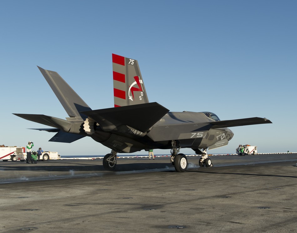 :F-35C״ΏĺĸϏw22